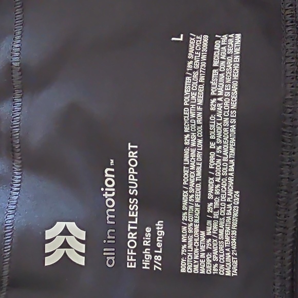 All In Motion Black Effortless Support High Rise 7/8 Legging Size Large NWT - Picture 7 of 8